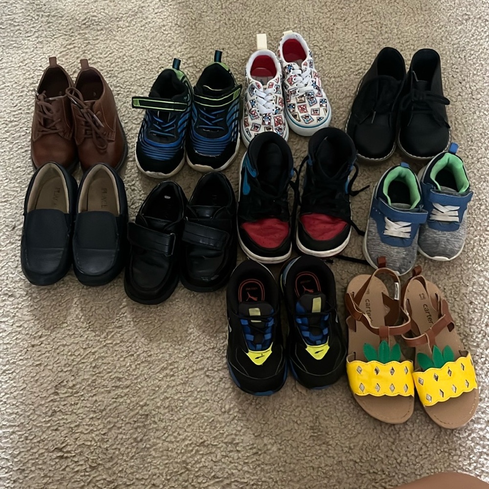 Toddler shoes size 6,7,8,9,10,12